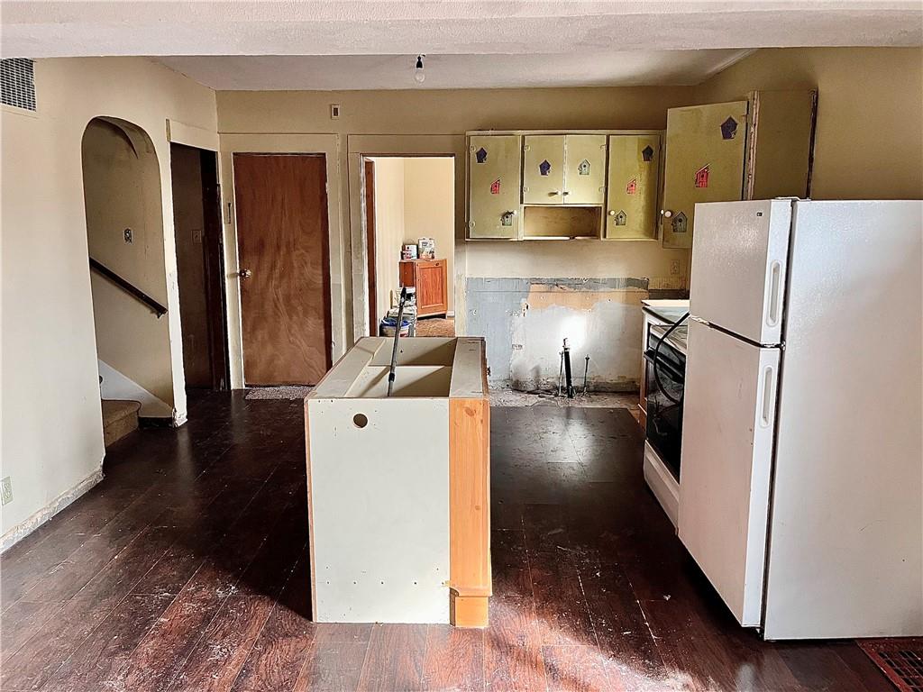 1635 Princeton Road New Castle, PA 16101 - Photo 10 of 14 Gallery Image 10