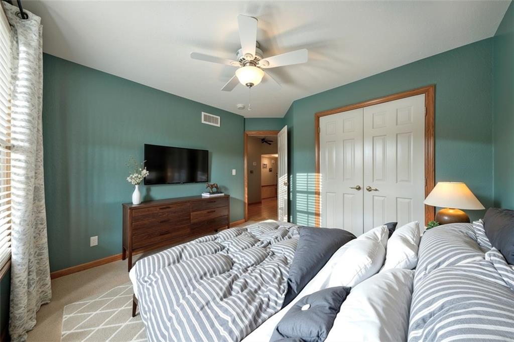 507 Hoover Road Pittsburgh, PA 15235 - Photo 11 of 26 Gallery Image 11