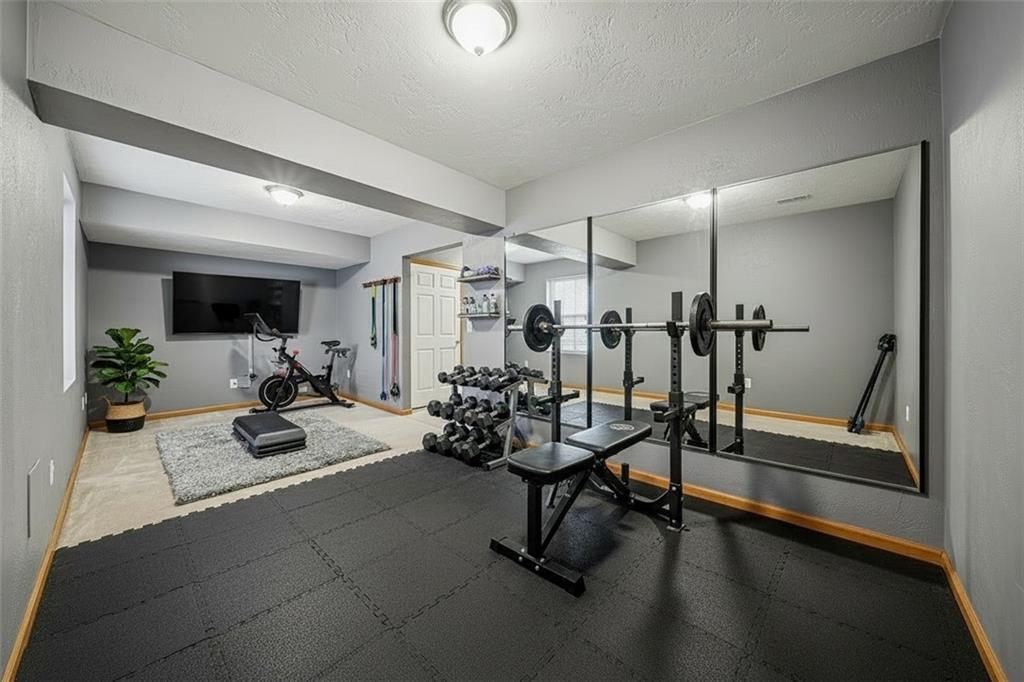 507 Hoover Road Pittsburgh, PA 15235 - Photo 18 of 26 Gallery Image 18