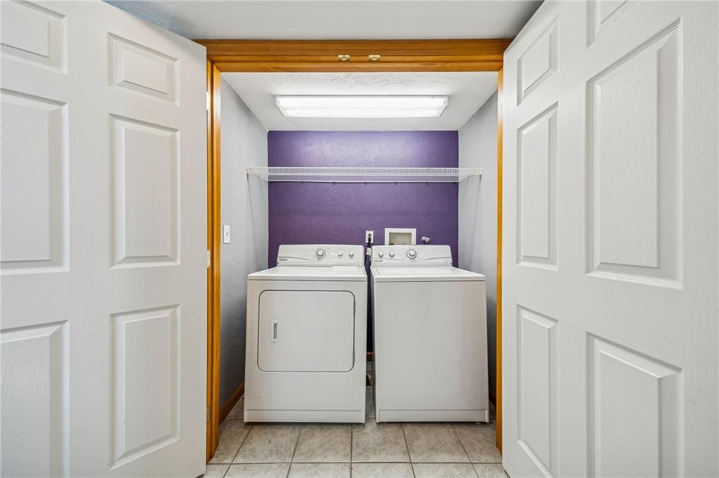 507 Hoover Road Pittsburgh, PA 15235 - Photo 20 of 26 Gallery Image 20