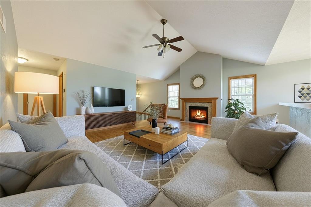 507 Hoover Road Pittsburgh, PA 15235 - Photo 2 of 26 Gallery Image 2