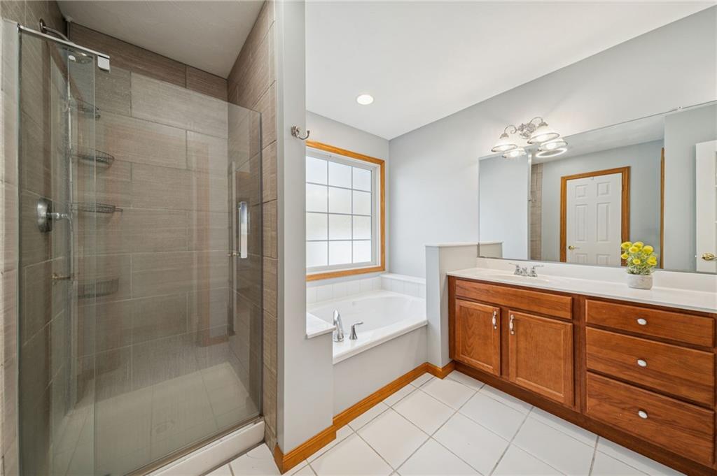 507 Hoover Road Pittsburgh, PA 15235 - Photo 8 of 26 Gallery Image 8
