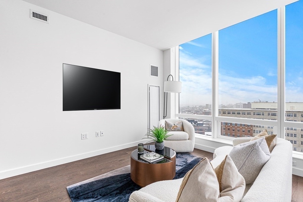 40 Trinity Place, Unit 1608 Boston, MA 02116 - Photo 5 of 39