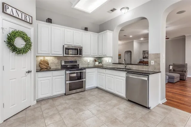 $382,000 | 2200 High Meadow Drive, Denton, TX 76208