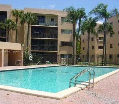 8760 Southwest 133rd Avenue Road, Unit 318 Miami, FL 33183 - Photo 2 of 22