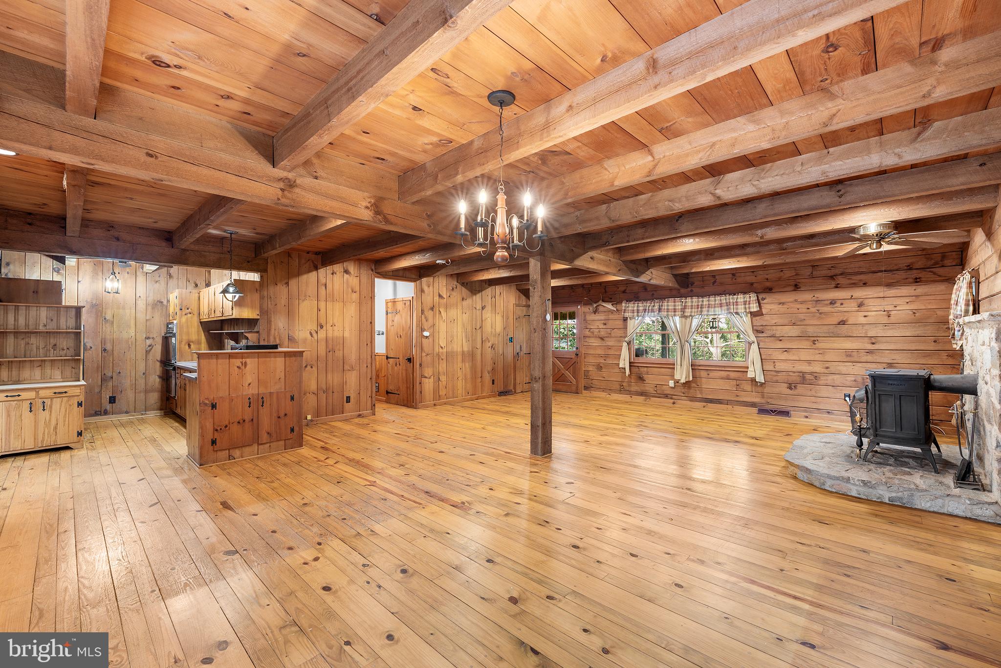 5240 Snyder Mill Road Spring Grove, PA 17362 - Photo 8 of 36