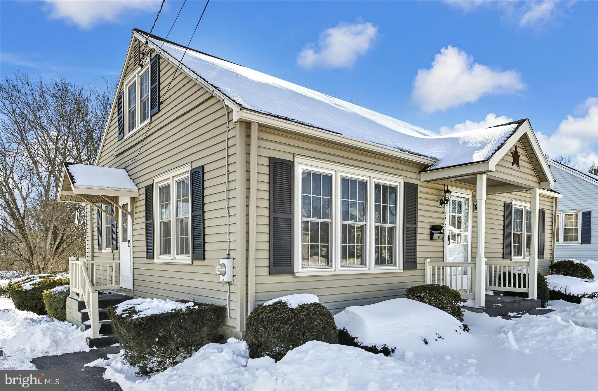 538 West Locust Street Lebanon, PA 17042 - Photo 7 of 37 Exterior Front