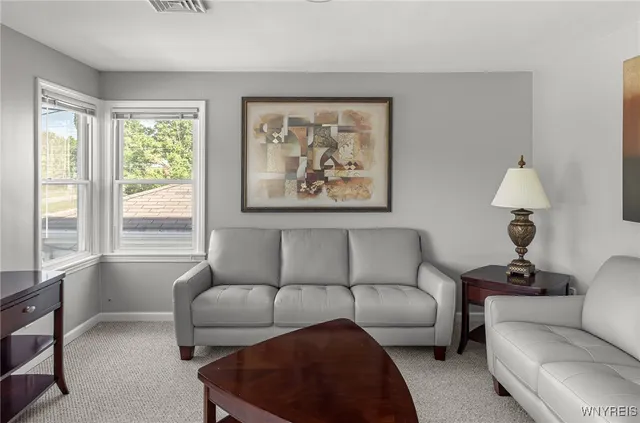 $1,900 | 273 Division Street, North Tonawanda, NY 14120