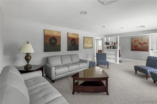 $1,900 | 273 Division Street, North Tonawanda, NY 14120