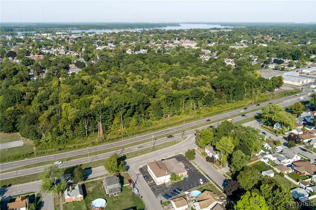 $1,900 | 273 Division Street, North Tonawanda, NY 14120