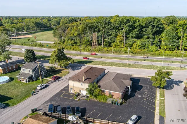 $1,900 | 273 Division Street, North Tonawanda, NY 14120
