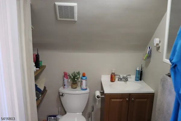 $1,450 | 327 Valley Street, Unit 3, South Orange, NJ 07079