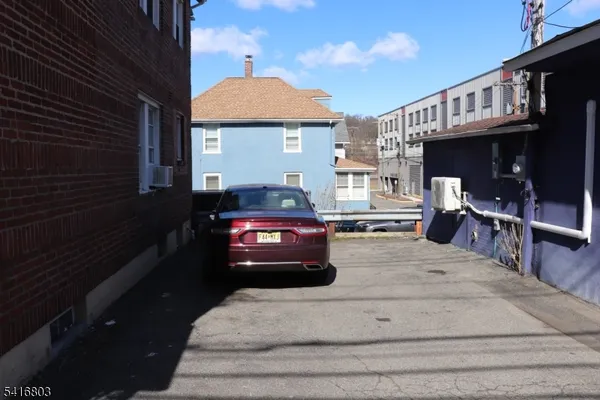 $1,450 | 327 Valley Street, Unit 3, South Orange, NJ 07079