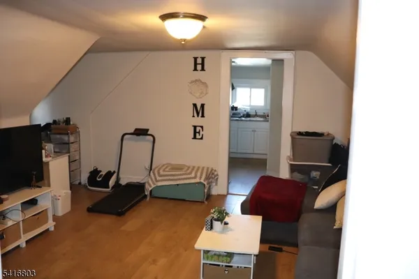 $1,450 | 327 Valley Street, Unit 3, South Orange, NJ 07079