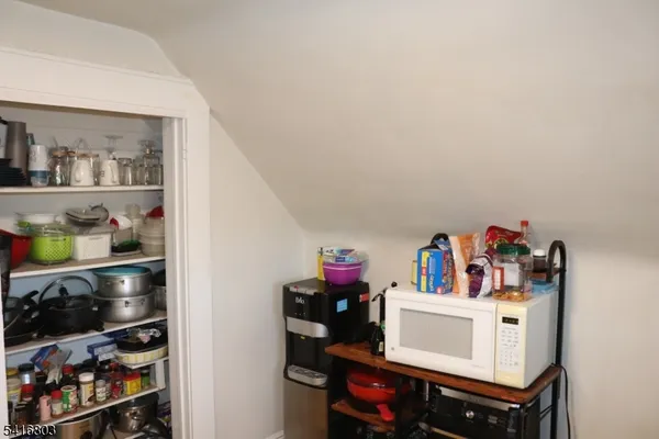 $1,450 | 327 Valley Street, Unit 3, South Orange, NJ 07079