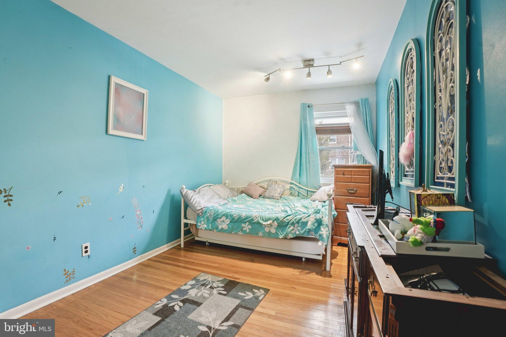 11916 Covert Road Philadelphia, PA 19154 - Photo 16 of 34 Gallery Image 16
