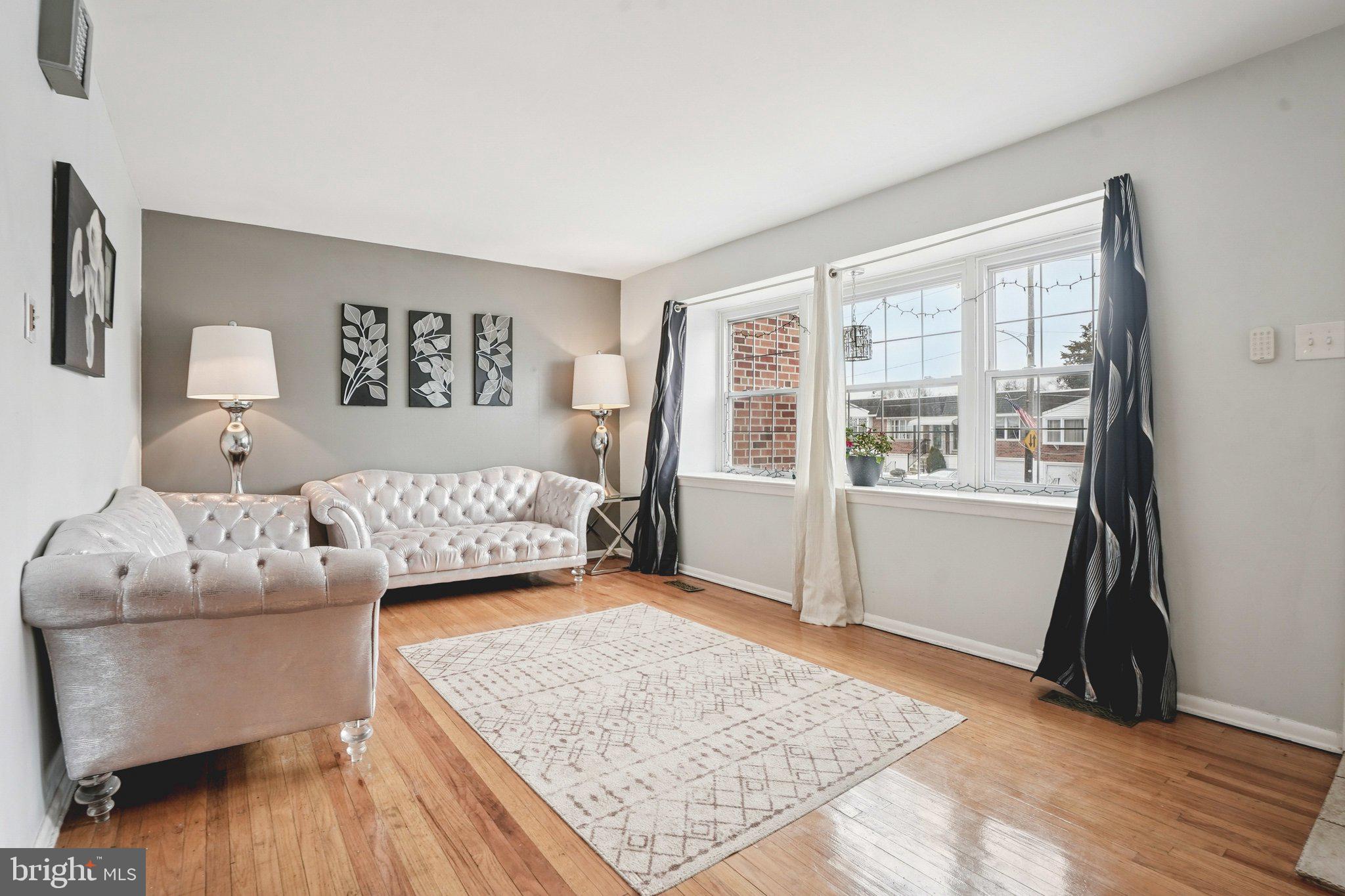 11916 Covert Road Philadelphia, PA 19154 - Photo 5 of 34 Gallery Image 5