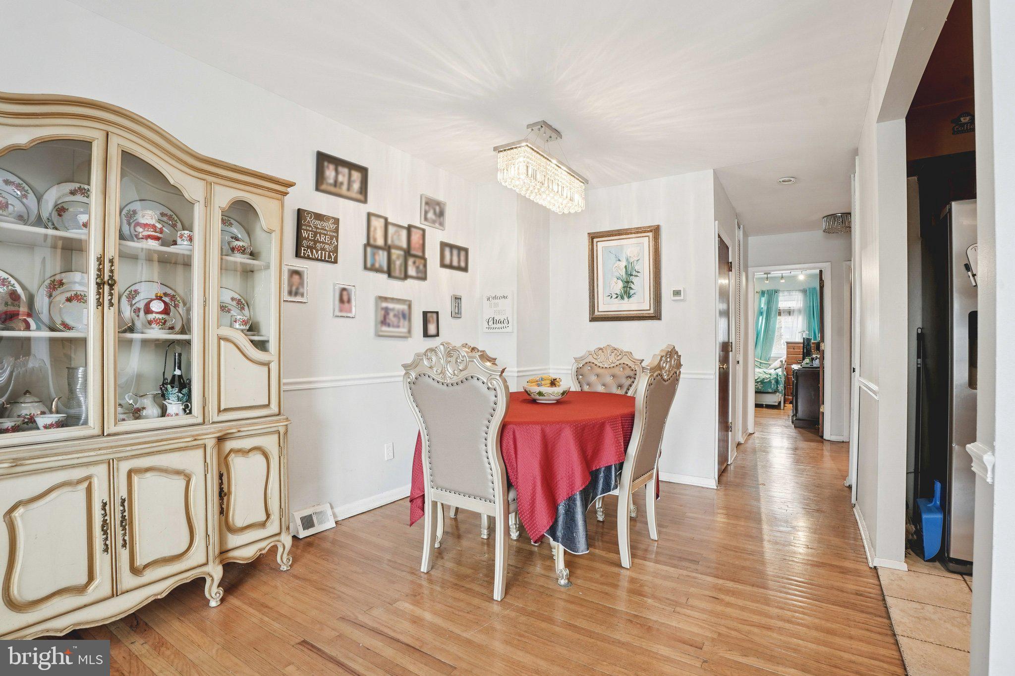 11916 Covert Road Philadelphia, PA 19154 - Photo 7 of 34 Gallery Image 7