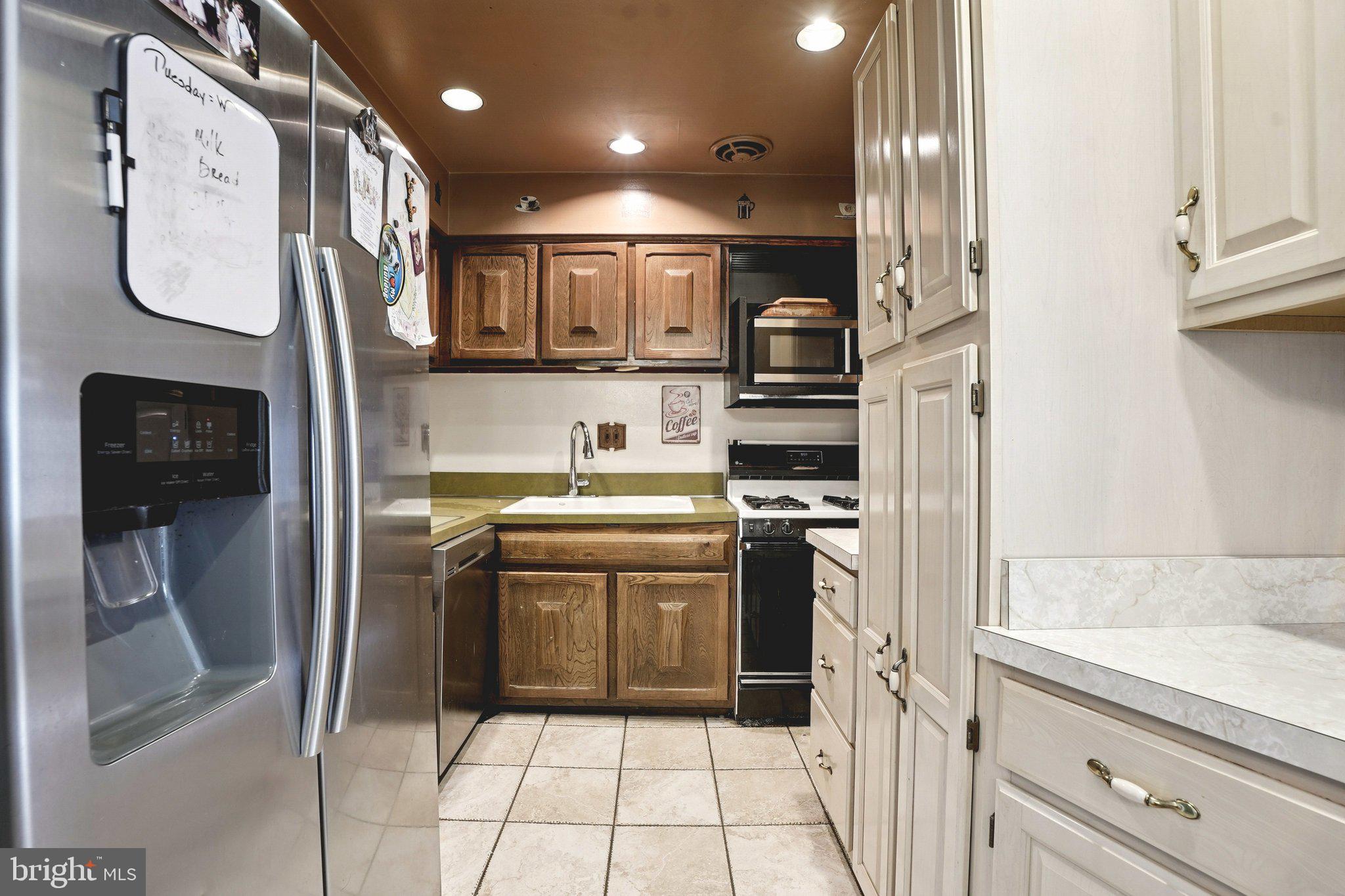 11916 Covert Road Philadelphia, PA 19154 - Photo 10 of 34 Gallery Image 10