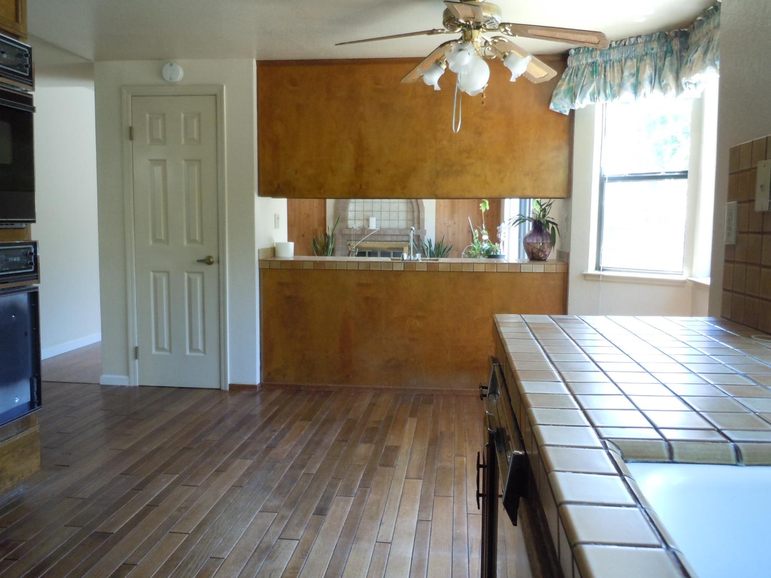 642 Aberdeen Way Milpitas, CA 95035 - Photo 10 of 57