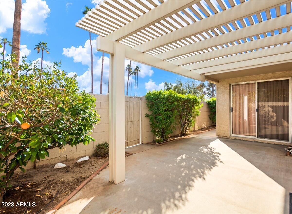 7770 East Camelback Road, Unit 22 Scottsdale, AZ 85251 - Photo 36 of 37 BACK PATIO SPACE