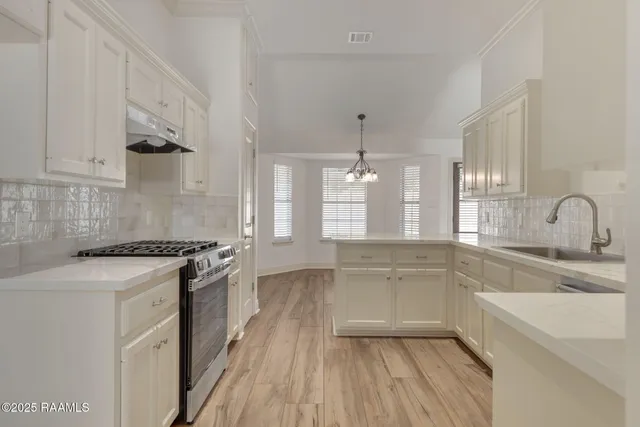 $345,000 | 200 Papa Joe Drive, Broussard, LA 70518