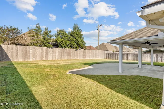 $345,000 | 200 Papa Joe Drive, Broussard, LA 70518