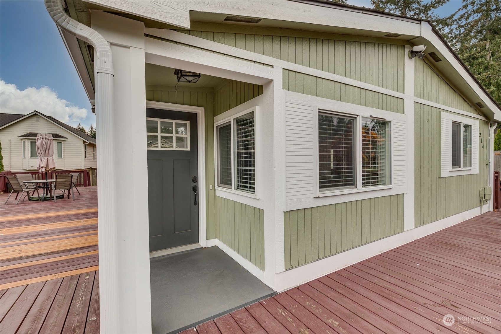 2214 239th Place Southwest Bothell, WA 98021 - Photo 7 of 27