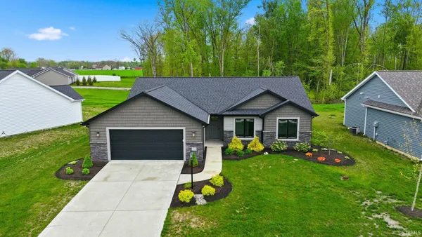 $349,900 | 995 Lagonda Trail, Fort Wayne, IN 46818