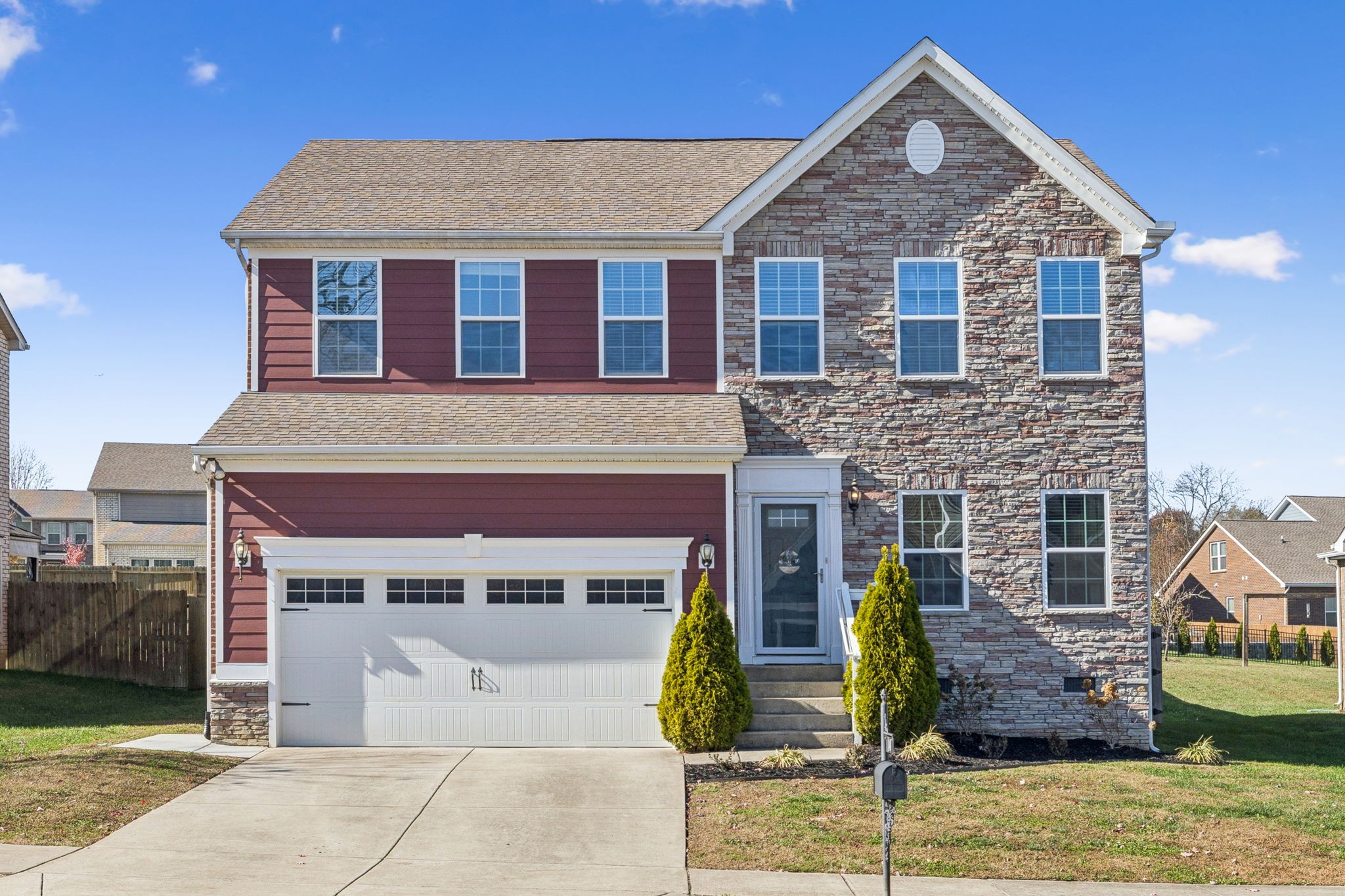 140 Hackney Lane Gallatin, TN 37066 - Photo 2 of 66 a front view of a house with garden