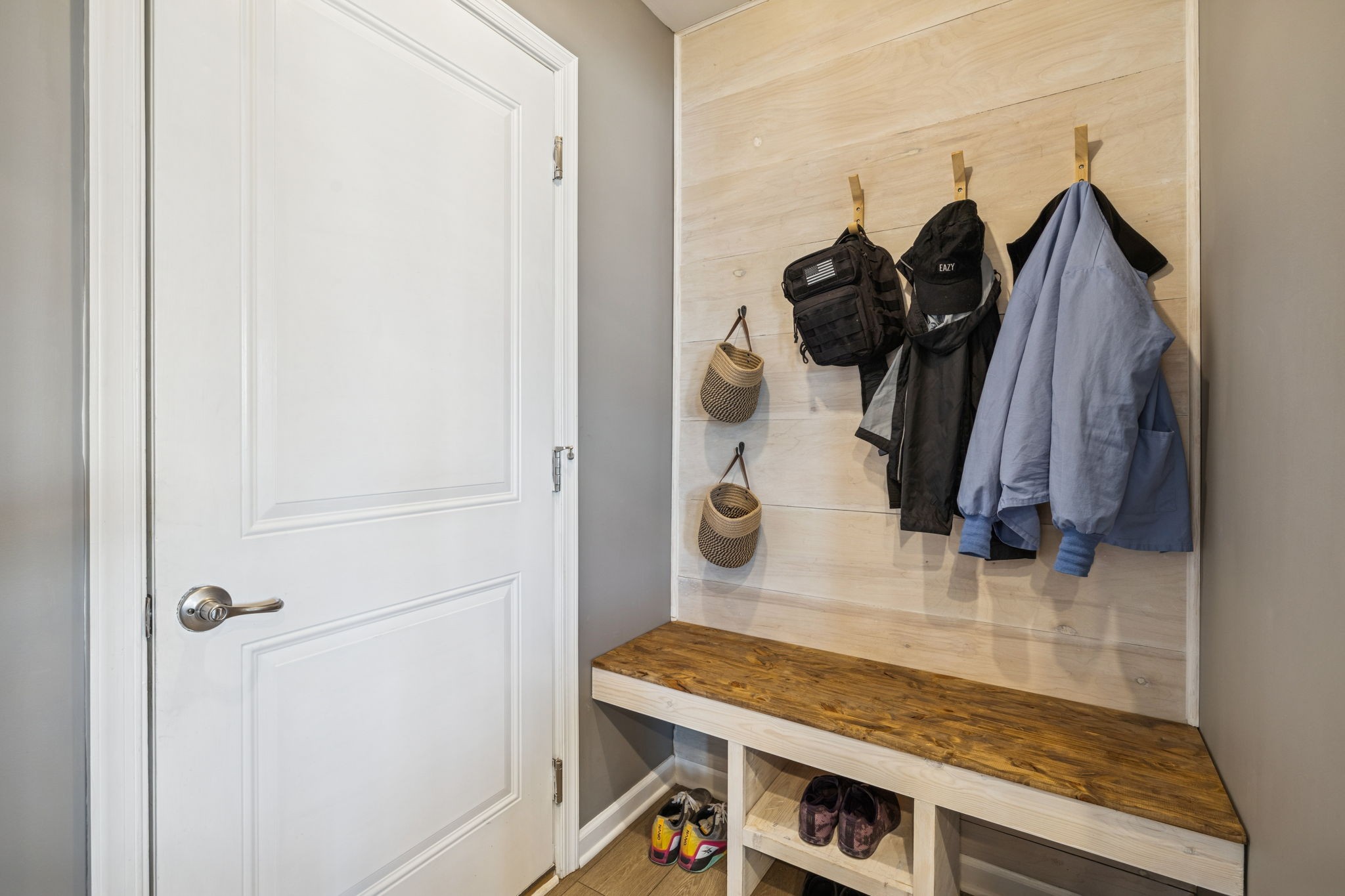 140 Hackney Lane Gallatin, TN 37066 - Photo 28 of 66 a view of walk in closet and bathroom