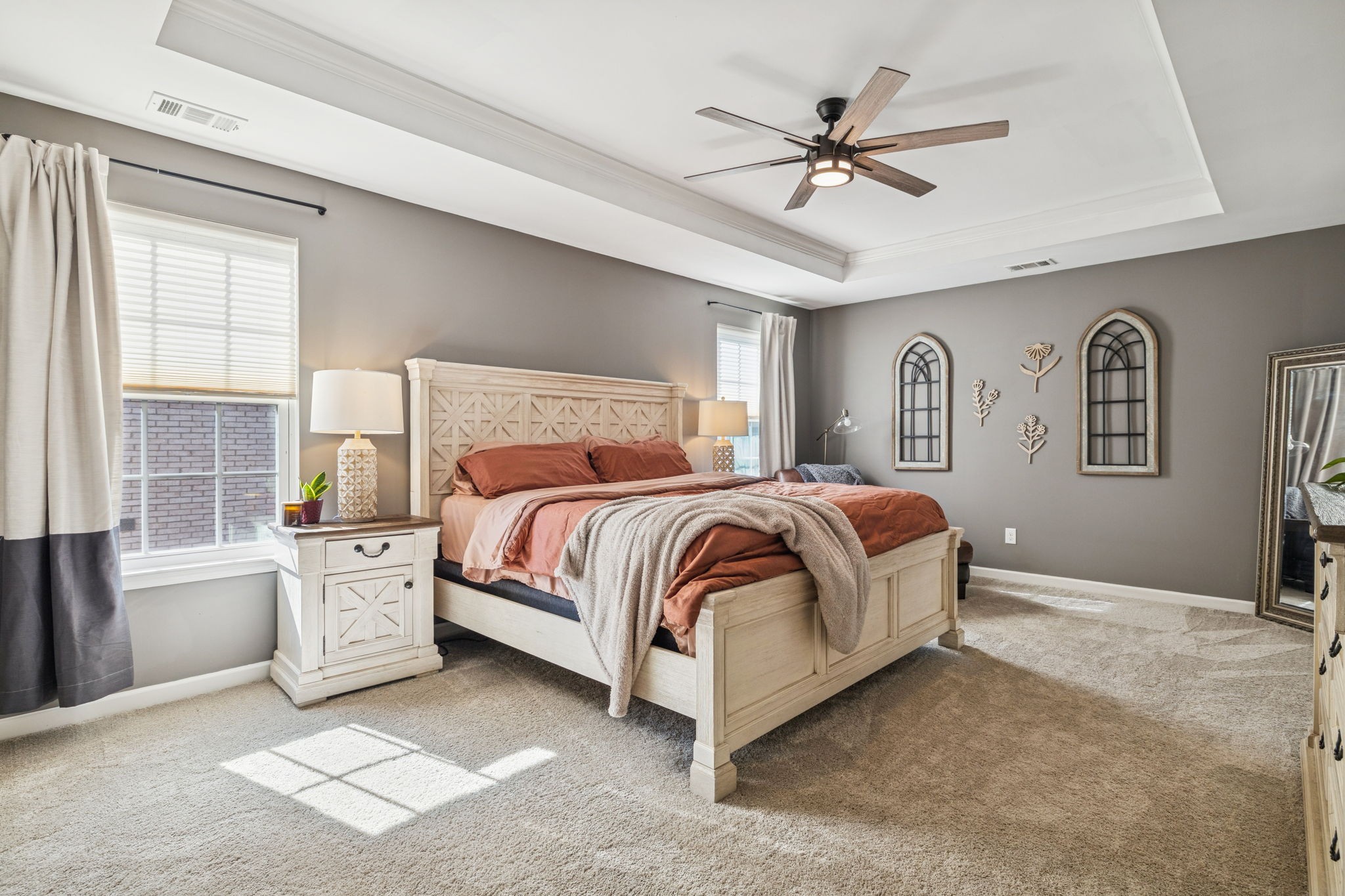 140 Hackney Lane Gallatin, TN 37066 - Photo 51 of 66 a bedroom with a large bed and a window