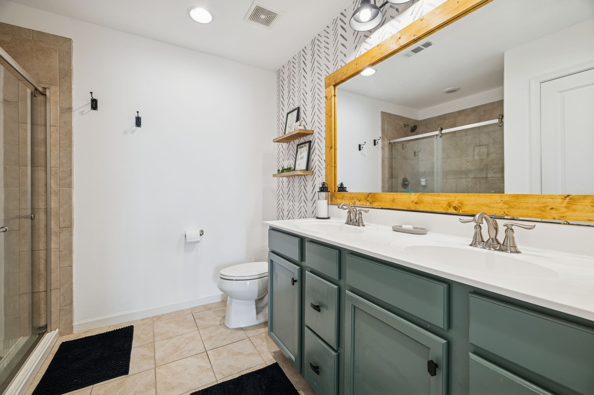140 Hackney Lane Gallatin, TN 37066 - Photo 56 of 66 a bathroom with a sink and a mirror