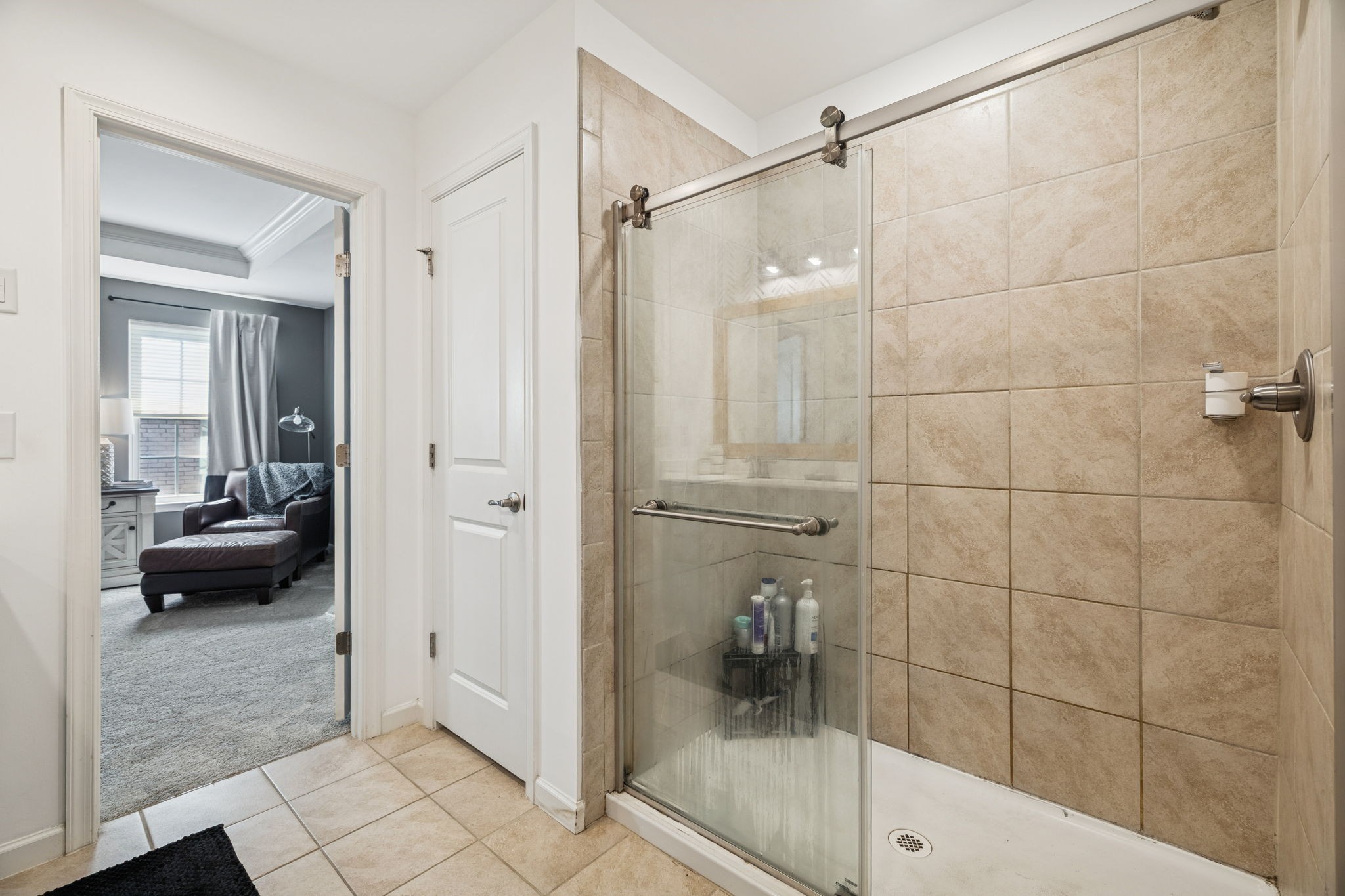 140 Hackney Lane Gallatin, TN 37066 - Photo 58 of 66 a bathroom with a shower and a sink