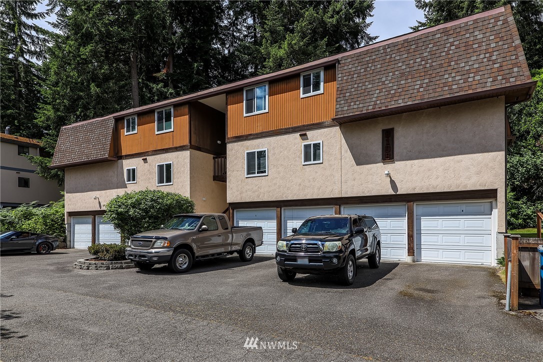 9108 236th Street Southwest Edmonds, WA 98026 - Photo 1 of 18 Gallery Image 1