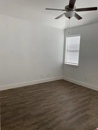 $2,200 | 306 Winston Drive, Fredericksburg, TX 78624