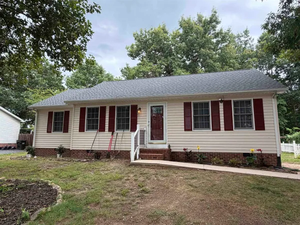 $1,800 | 19 Canton Lane, Stuarts Draft, VA 24477