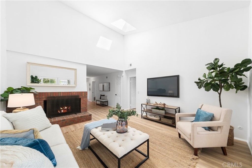 2700 Arlington Avenue, Unit 106, Torrance, CA 90501 Compass