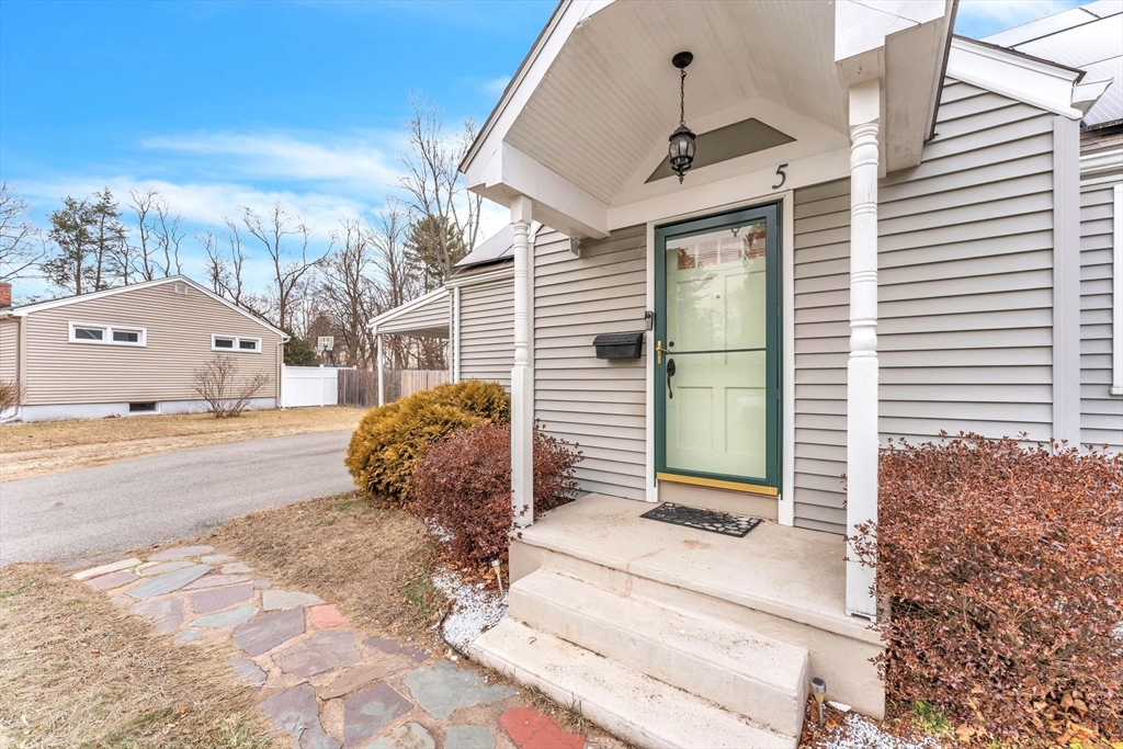 5 Charter Road Ellington, CT 06029 - Photo 5 of 40 Gallery Image 5