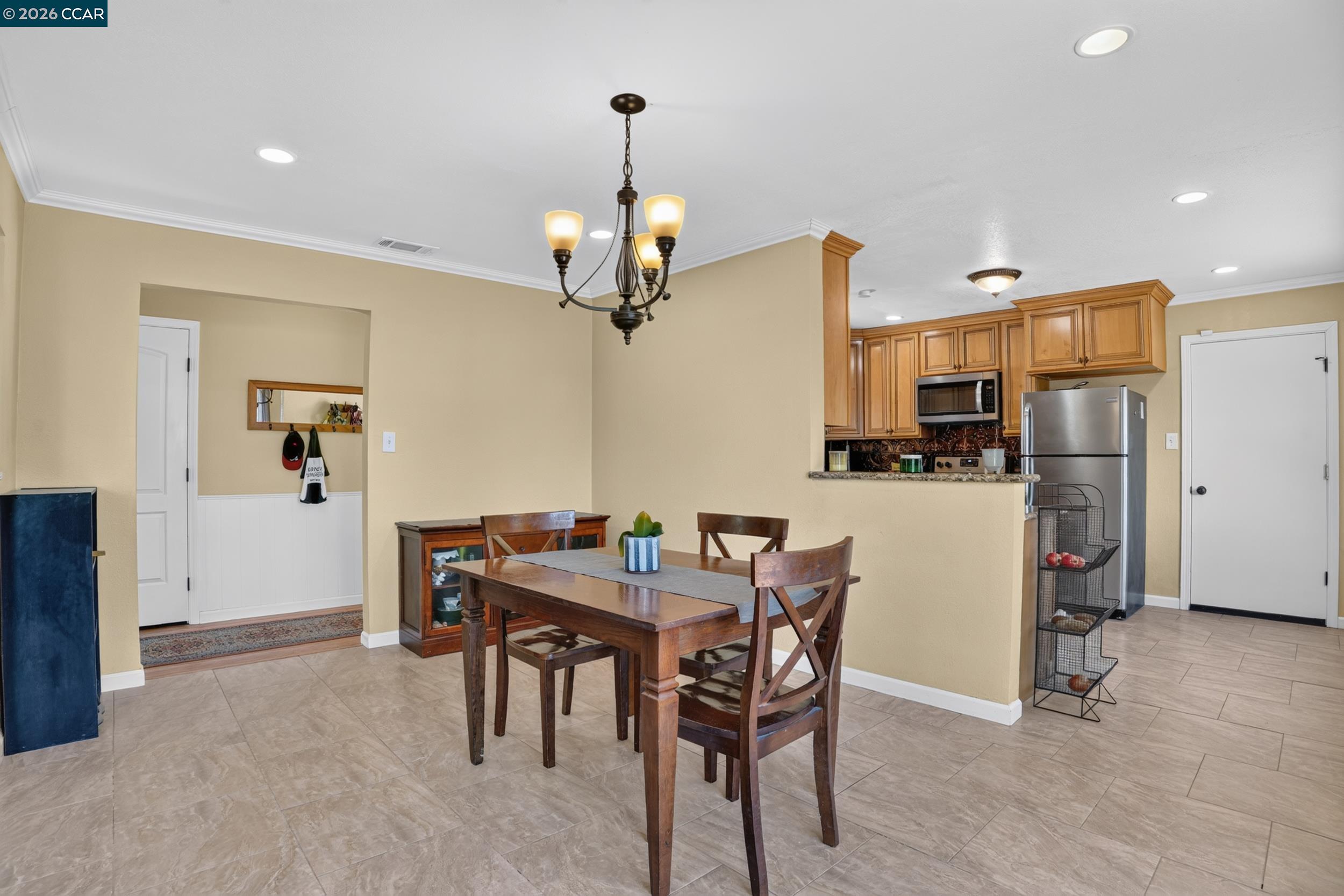 4249 Ridge Drive Pittsburg, CA 94565 - Photo 10 of 37
