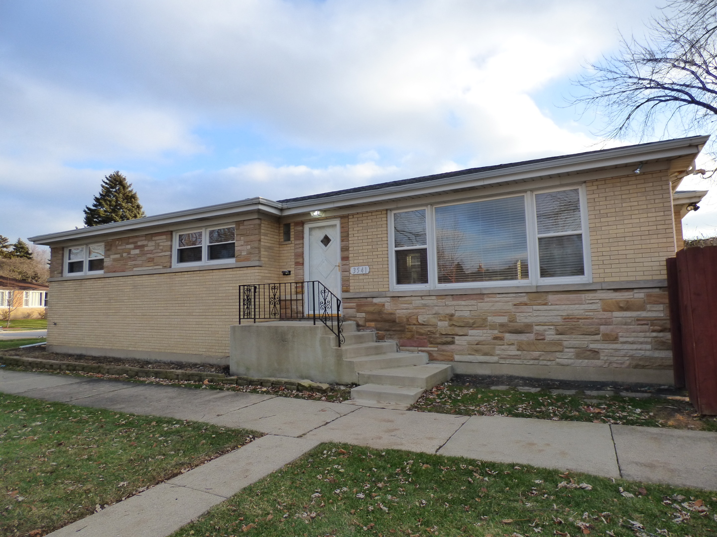 3541 Greenleaf Street Skokie, IL 60076 - Photo 1 of 18