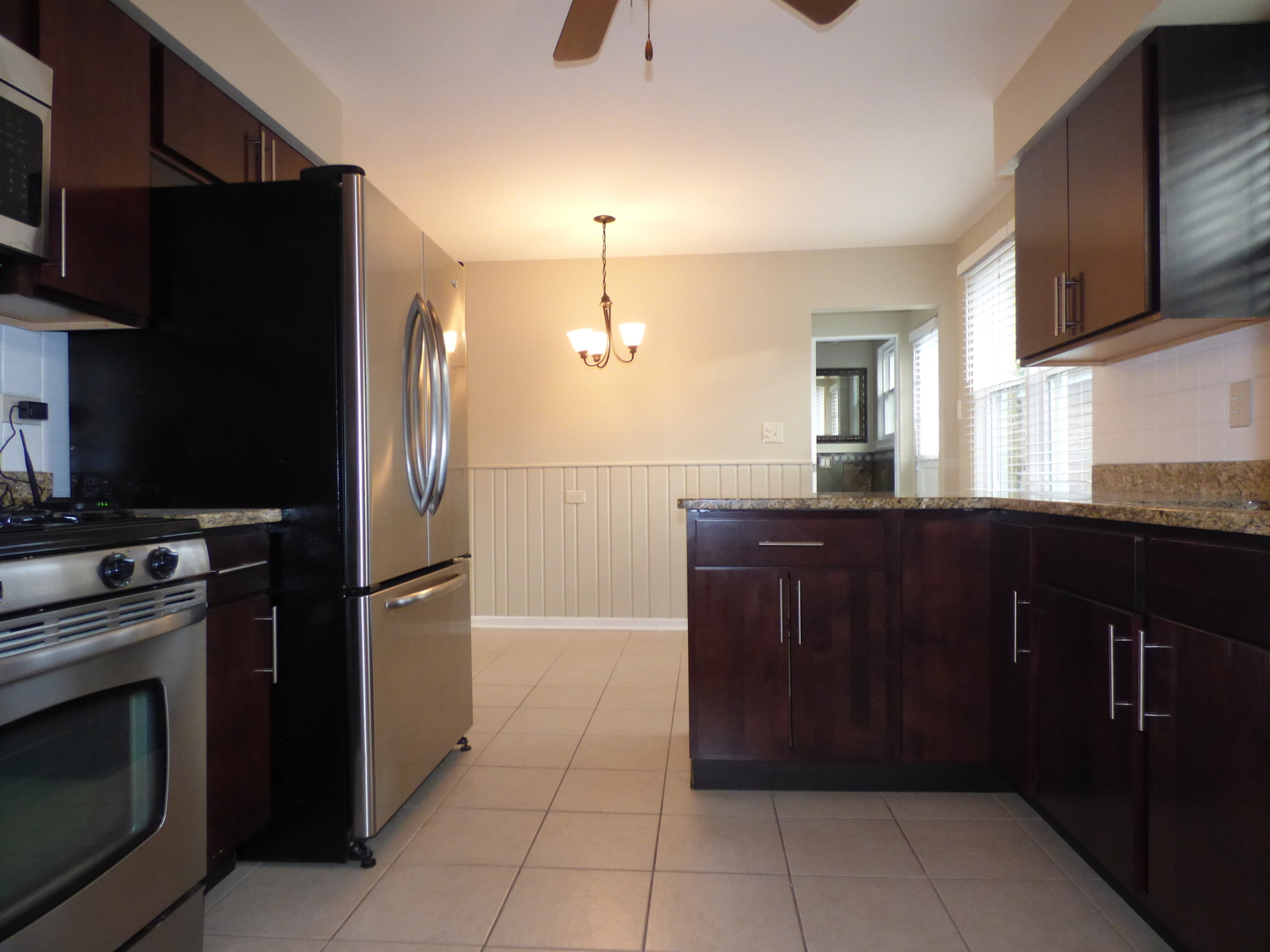 3541 Greenleaf Street Skokie, IL 60076 - Photo 5 of 18