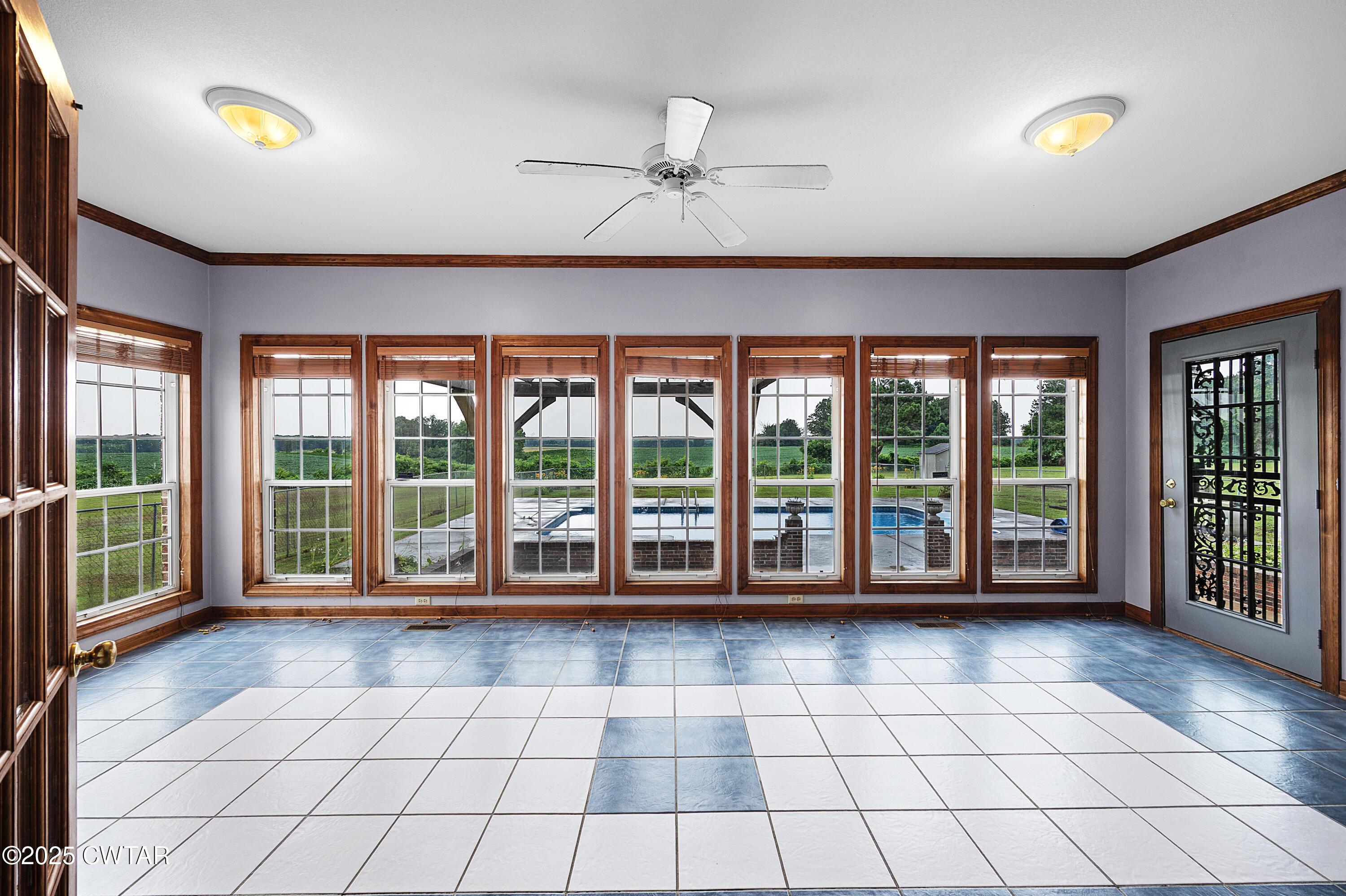 1150 Norris Crossing Road Bells, TN 38006 - Photo 13 of 40 1150 sunroom2