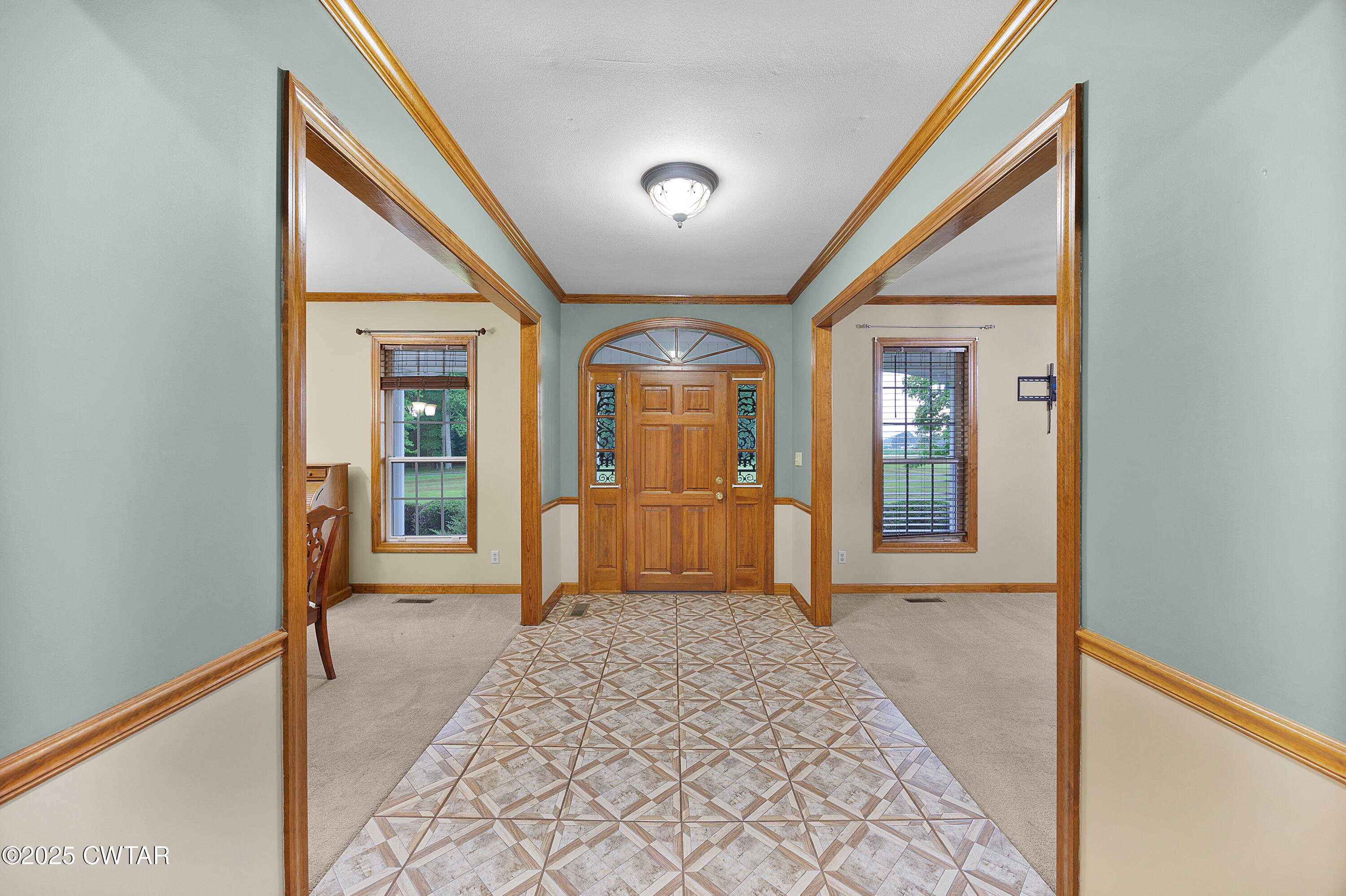 1150 foyer