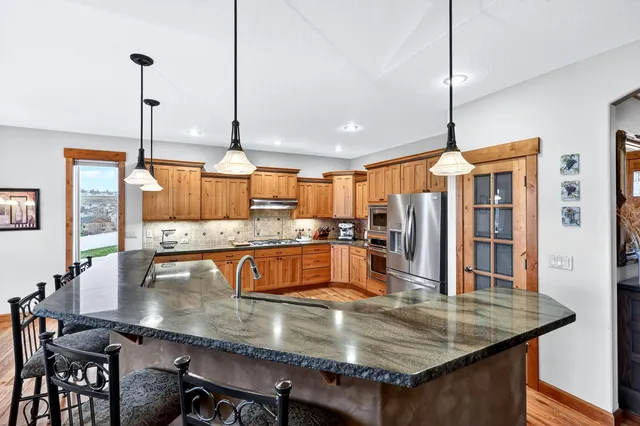 $750,000 | 19016 East 10th Lane, Greenacres, WA 99016