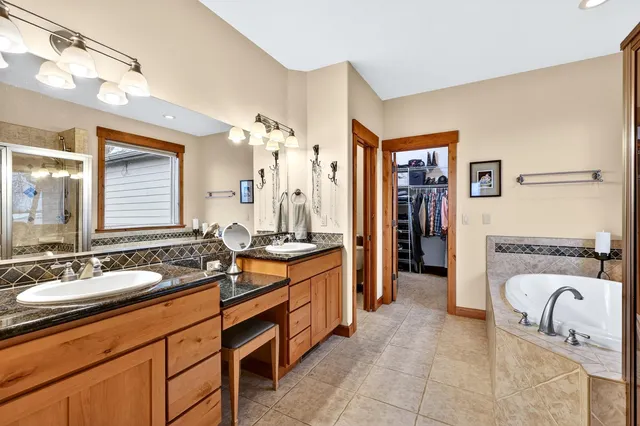 $750,000 | 19016 East 10th Lane, Greenacres, WA 99016