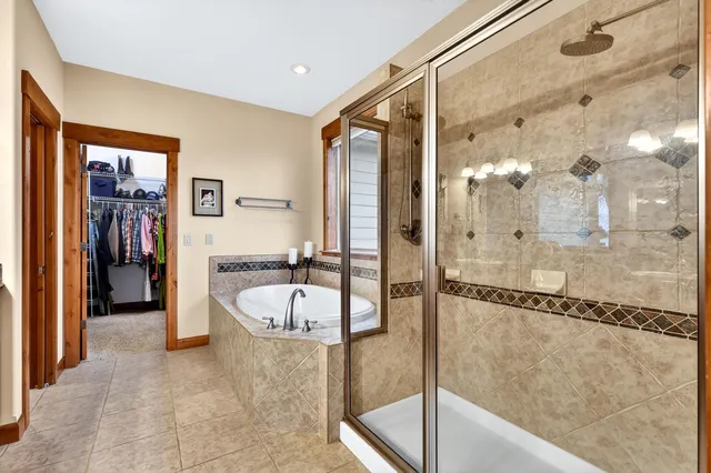 $750,000 | 19016 East 10th Lane, Greenacres, WA 99016