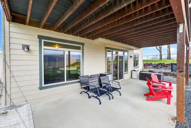 $750,000 | 19016 East 10th Lane, Greenacres, WA 99016