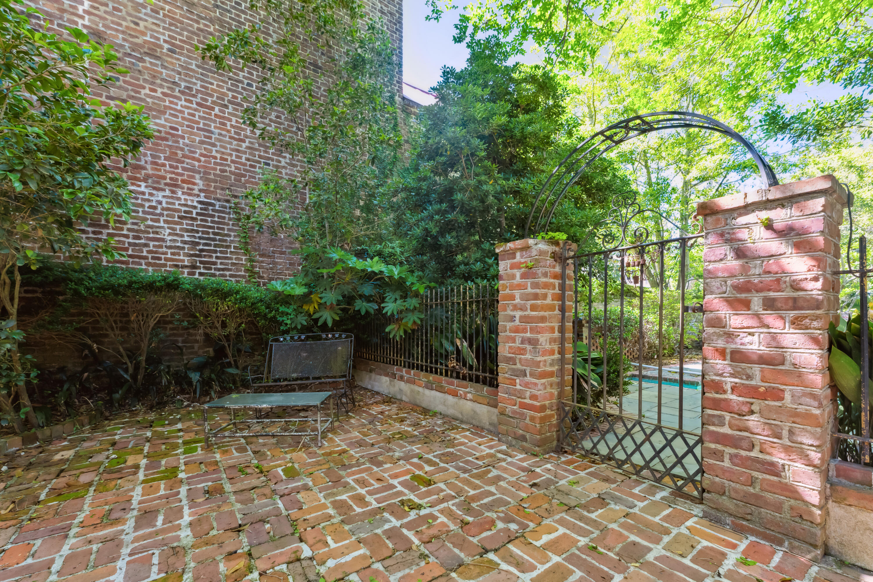 30 South Battery Charleston, SC 29401 - Photo 39 of 45 Courtyard