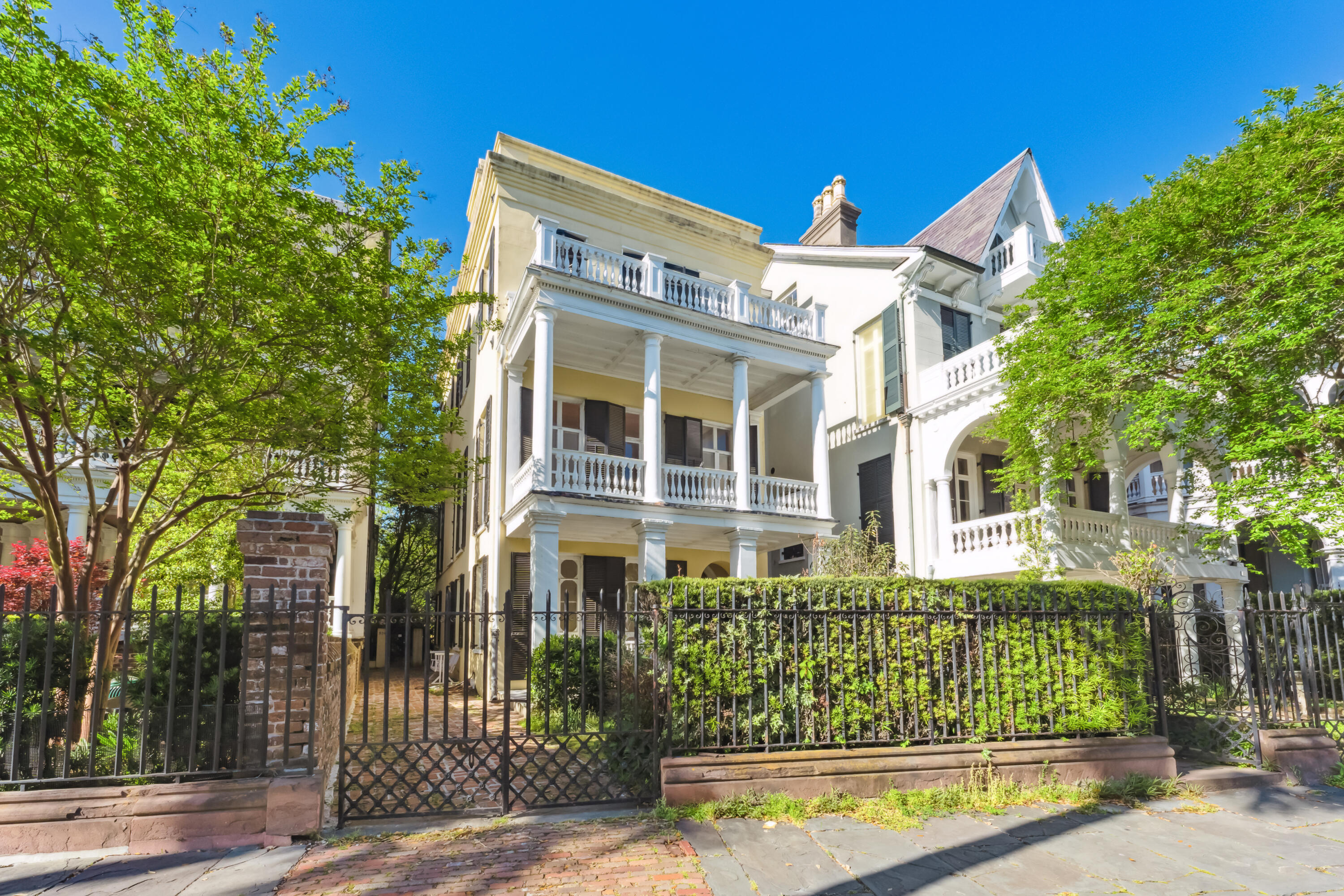 30 South Battery Charleston, SC 29401 - Photo 4 of 45 Front Exterior